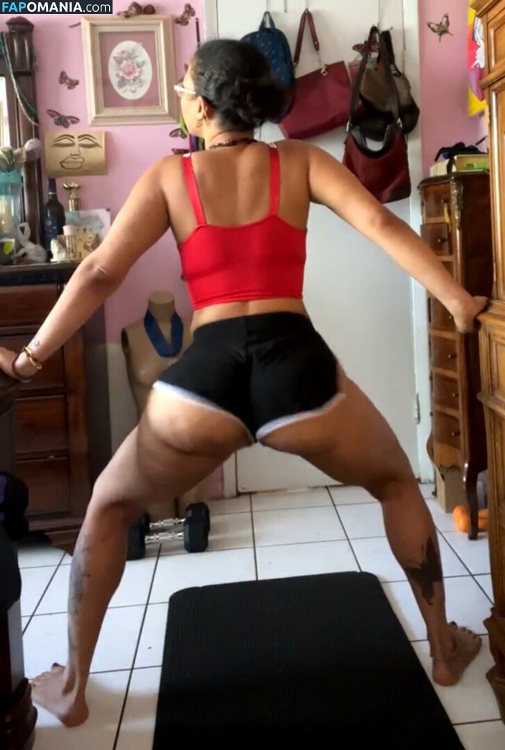 2xthesunshineinc / Afiya Sunshine / AfiyaSunshine / https: / queenafiyasunshine Nudo OnlyFans  Foto trapelata #6