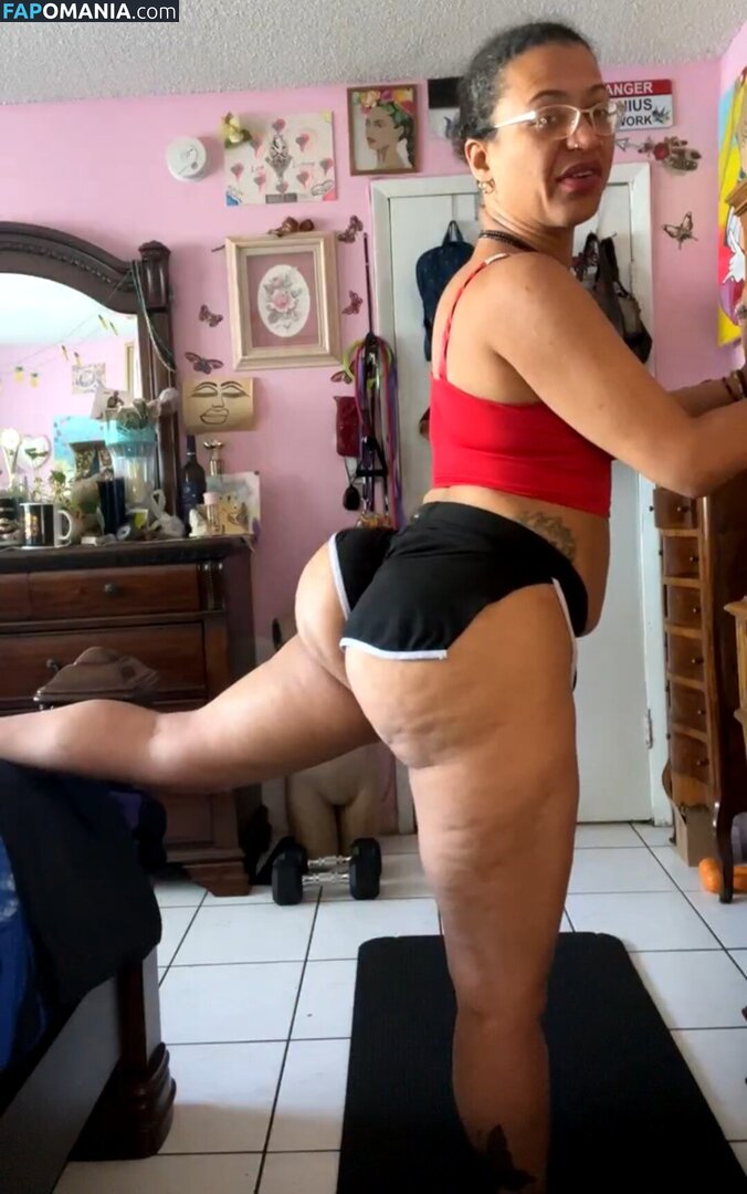 2xthesunshineinc / Afiya Sunshine / AfiyaSunshine / https: / queenafiyasunshine Nudo OnlyFans  Foto trapelata #12