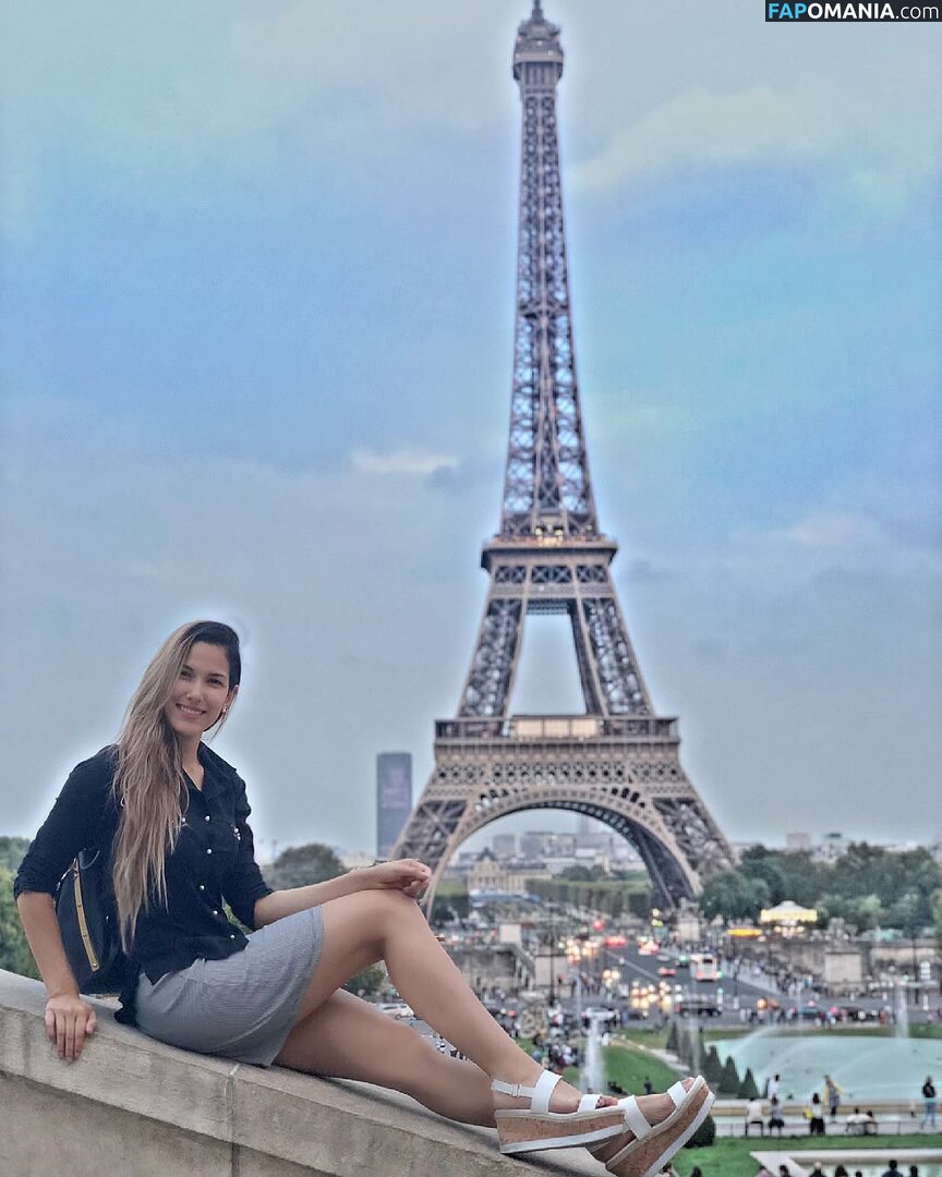 Alejandra Jaramillo / ale_jaramillo Nudo OnlyFans  Foto trapelata #9