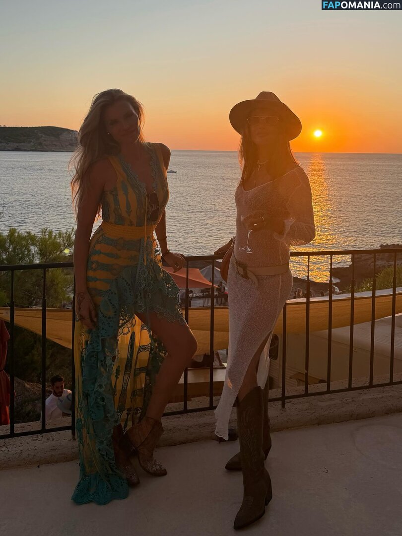 Alessandra / Alessandra Ambrosio / aleambrosio / alelovesanja / alessandraambrosio / https: Nudo OnlyFans  Foto trapelata #1526
