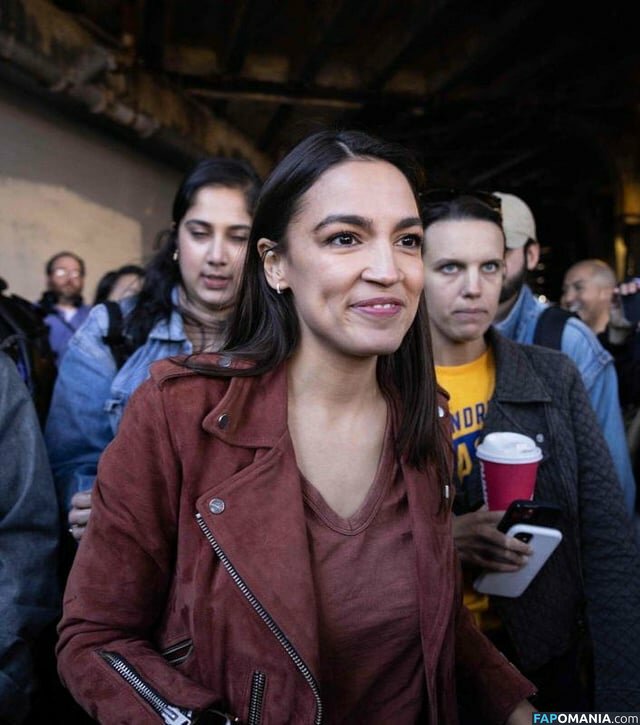 AOC / Alexandria Ocasio-Cortez Nudo OnlyFans  Foto trapelata #158