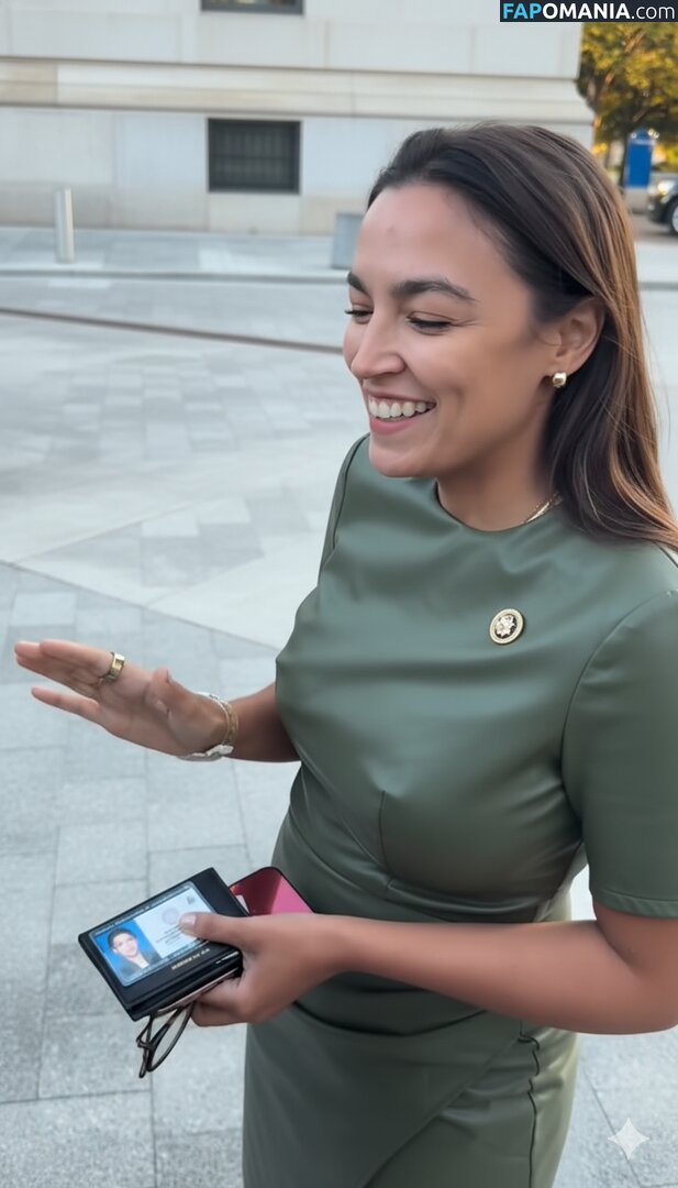 AOC / Alexandria Ocasio-Cortez Nudo OnlyFans  Foto trapelata #173