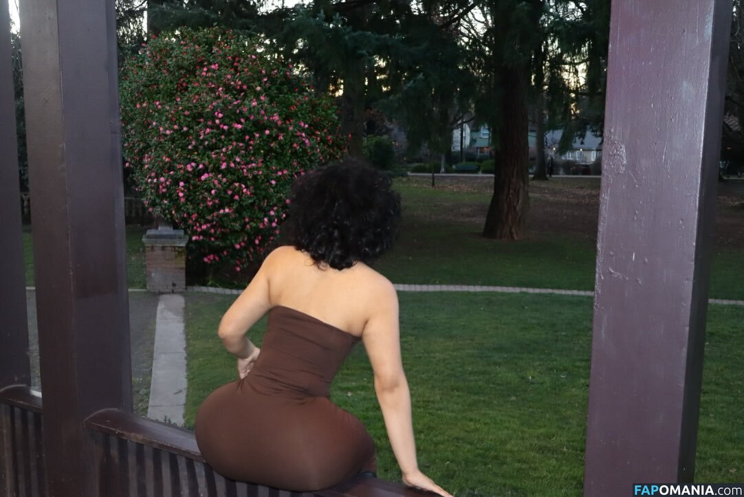 aliiyarose / aliyah1819 / rosebaby1819 Nudo OnlyFans  Foto trapelata #2