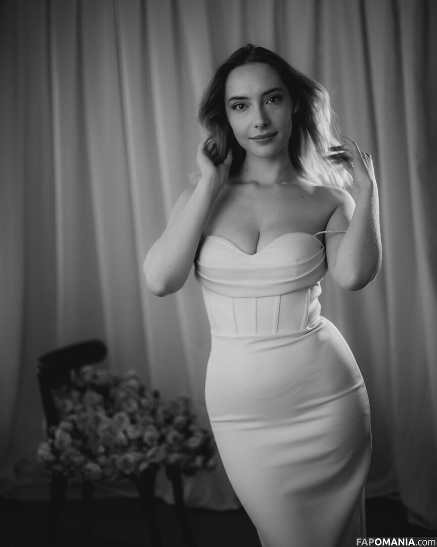 Alissa Strekozova / alissaofficial_ Nudo OnlyFans  Foto trapelata #6