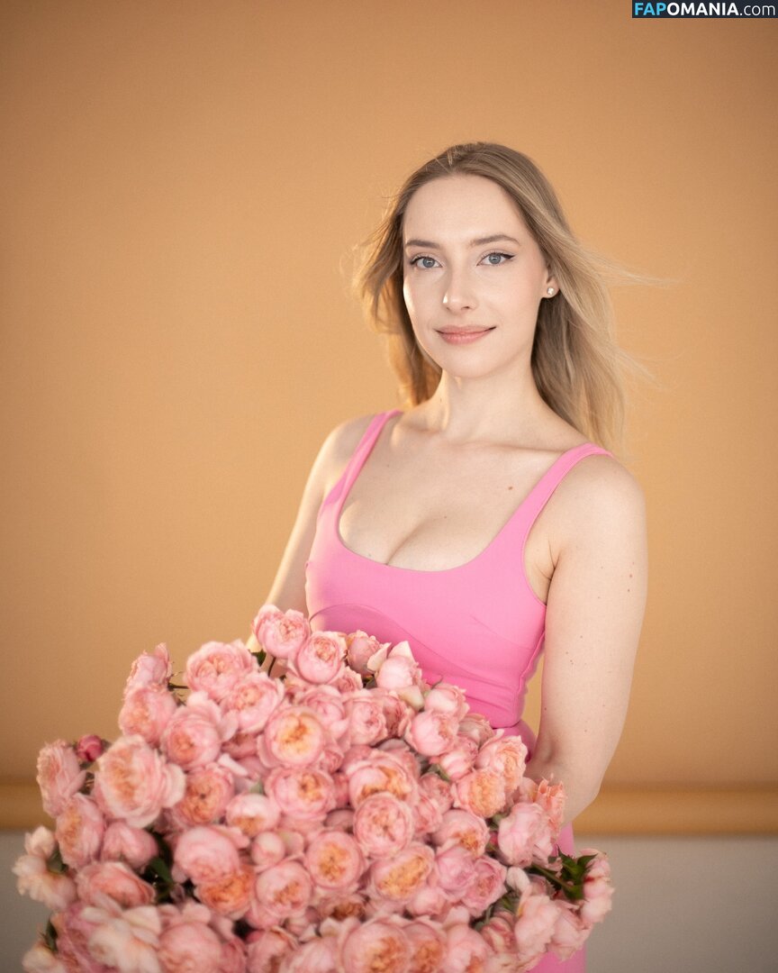 Alissa Strekozova / alissaofficial_ Nudo OnlyFans  Foto trapelata #8