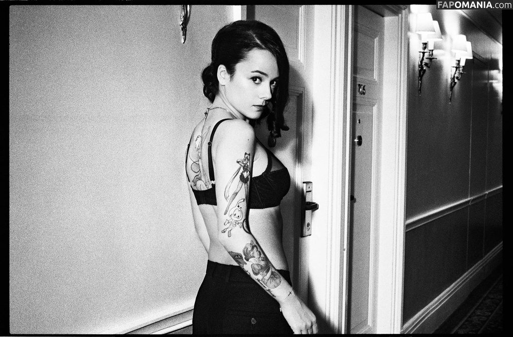 Alizee / alizeeofficiel / alizeesanzeth Nudo OnlyFans  Foto trapelata #17