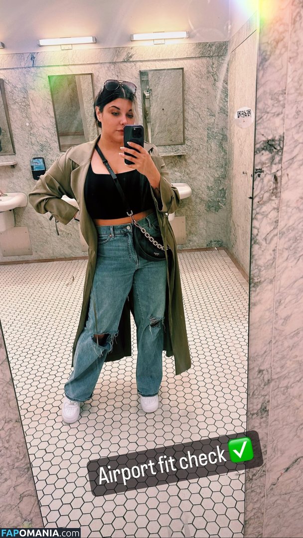 Alluux / alluux_ / alluux_official / amouranth Nudo OnlyFans  Foto trapelata #2