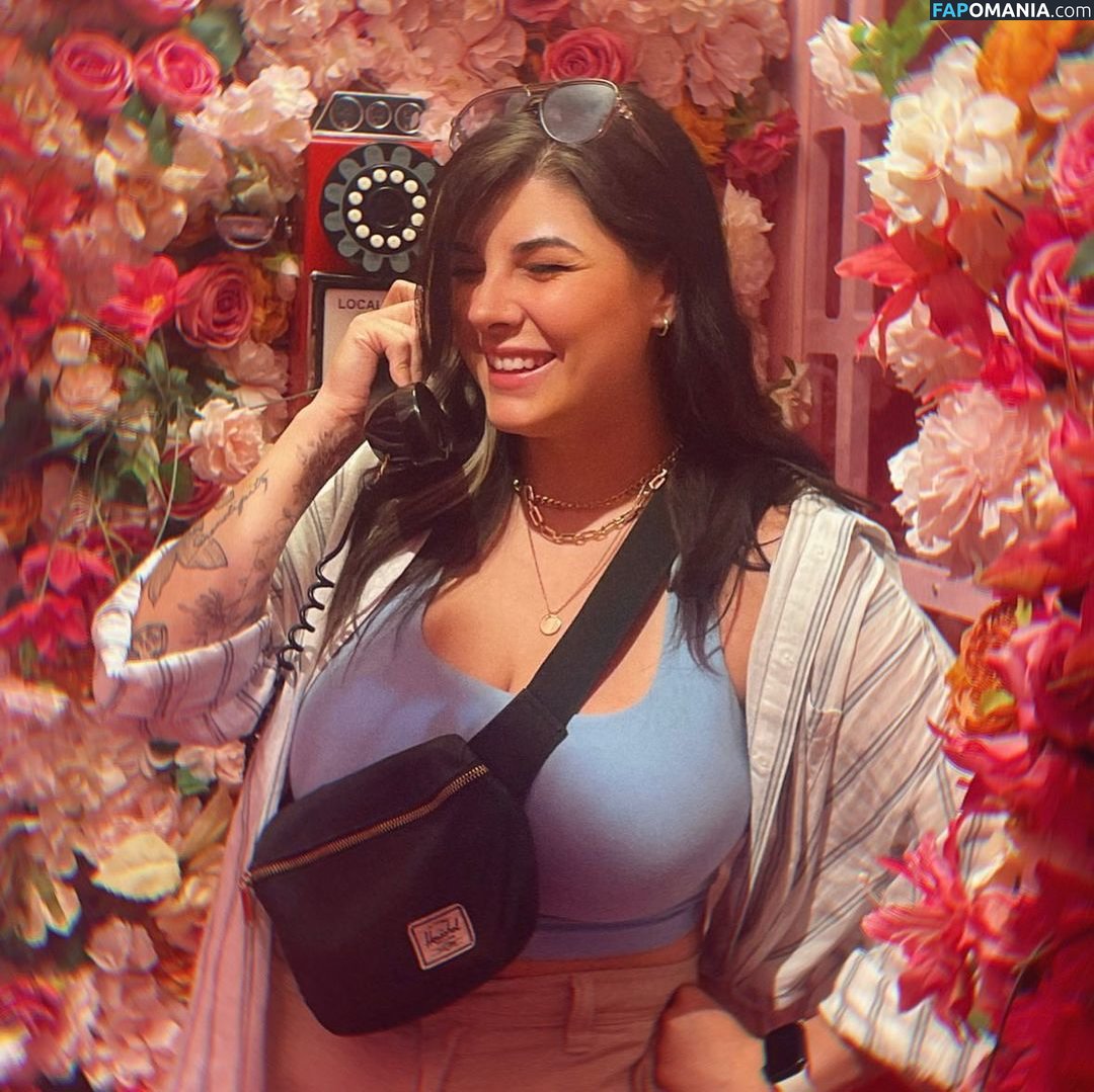 Alluux / alluux_ / alluux_official / amouranth Nudo OnlyFans  Foto trapelata #7