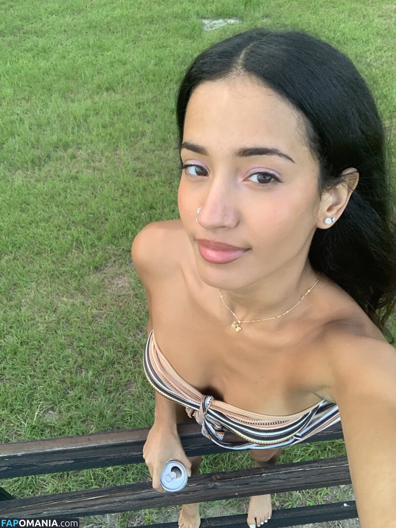 Ally Casper / Kitten Ally / allycasp / allycasper / chloally Nudo OnlyFans  Foto trapelata #4