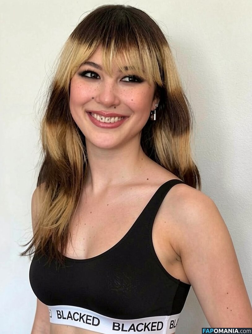 Alysa Liu / AlysaLiu / alysaxliu / https: Nudo OnlyFans  Foto trapelata #18