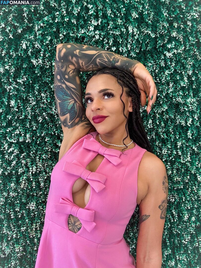 Amber Reacts / amber walker / ambercharity5 Nudo OnlyFans  Foto trapelata #9