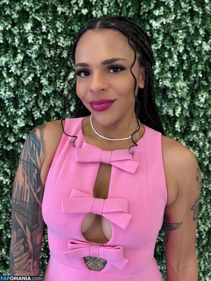 Amber Reacts / amber walker / ambercharity5 Nudo OnlyFans  Foto trapelata #11