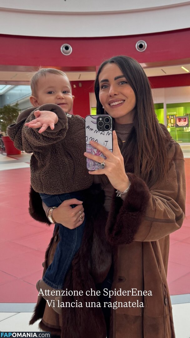 Ambra Ronconi / ab_ambra / https: Nudo OnlyFans  Foto trapelata #2