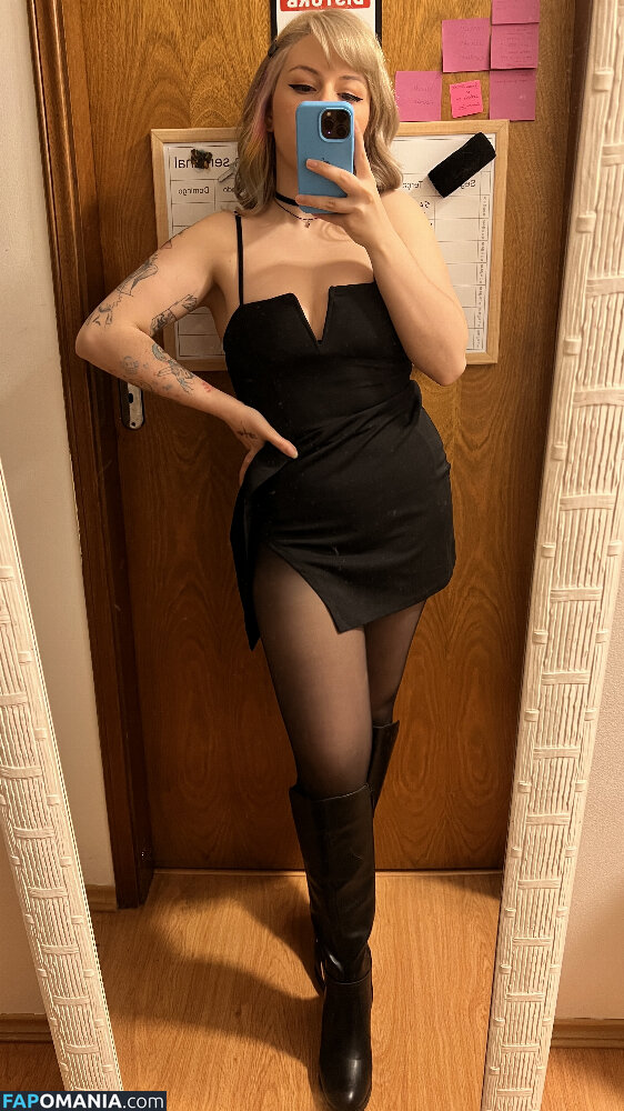 Ammyzitta / Amy Roviller / ammyxx Nudo OnlyFans  Foto trapelata #4