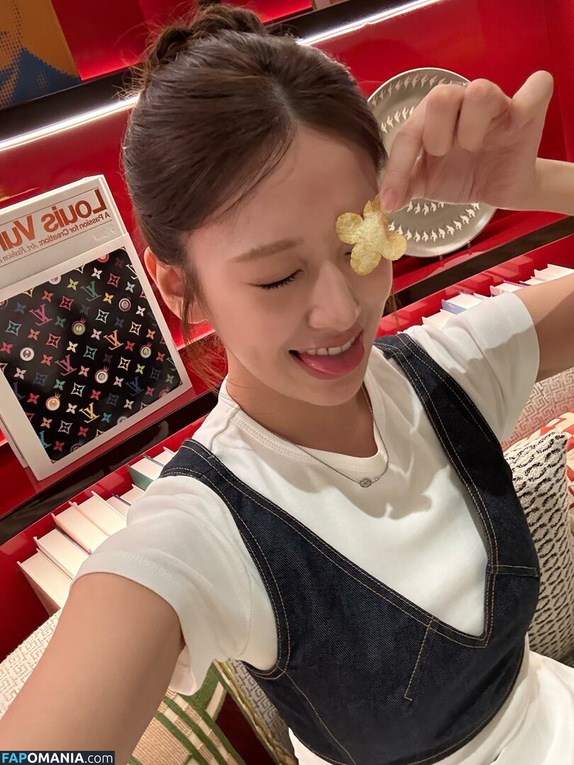 An IVE / An Yujin 안유진 | / _yujin_an Nudo OnlyFans  Foto trapelata #5