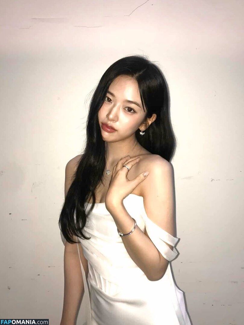 An IVE / An Yujin 안유진 | / _yujin_an Nudo OnlyFans  Foto trapelata #30