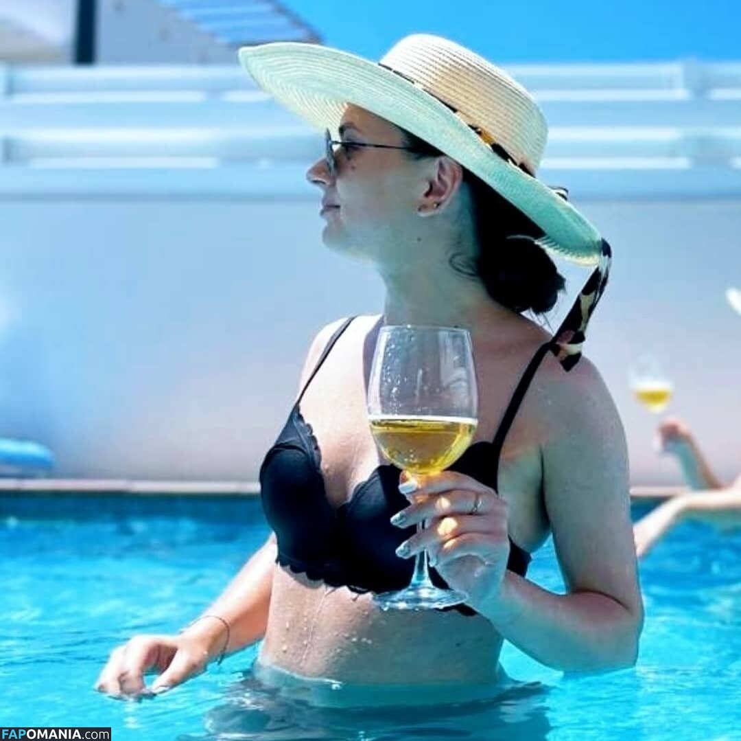 Andreea Birca / andreeaabirca / deea_deutza95 Nudo OnlyFans  Foto trapelata #3