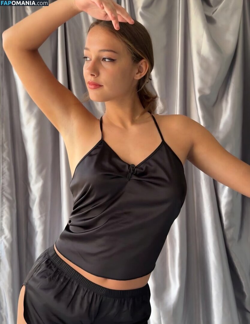 Anfisaria Riazhkina / Odd-Crab8566 / anfisaria Nudo OnlyFans  Foto trapelata #8
