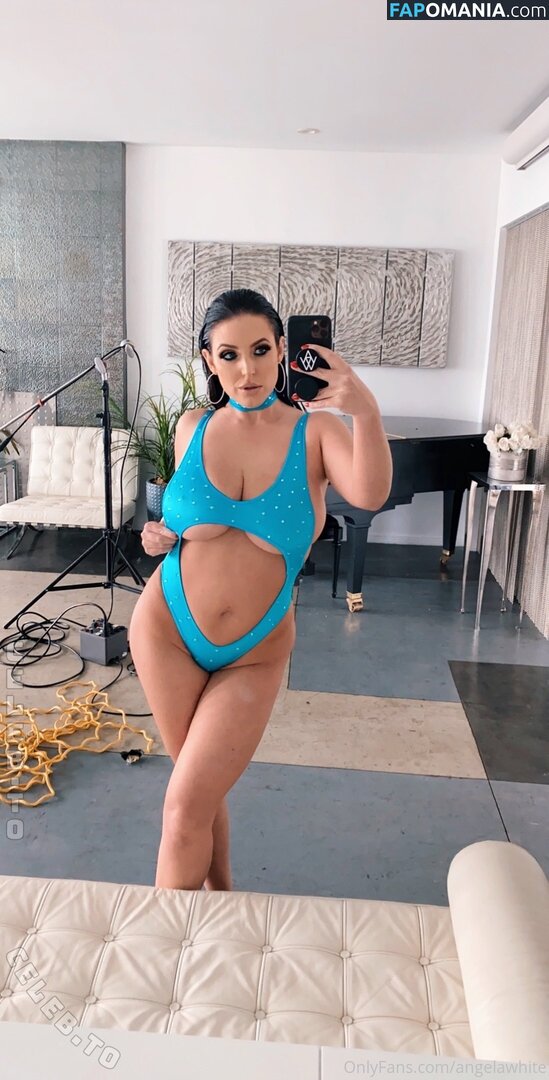 Angela White / angelawhite / angelawhitetv / https: / officialangelawhite / theangelawhite Nudo OnlyFans  Foto trapelata #397