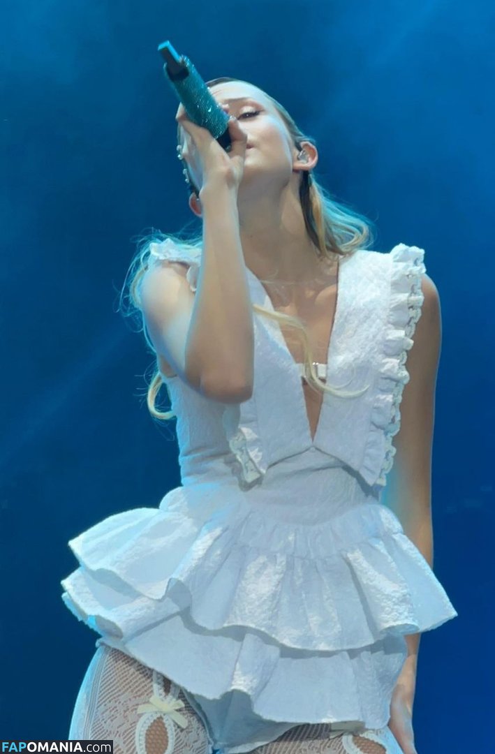 Angèle Nudo OnlyFans  Foto trapelata #19