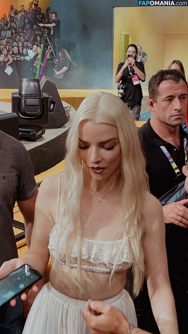 Anya Taylor-Joy / anyataylorjoy / taylorjoyvip Nudo OnlyFans  Foto trapelata #2069