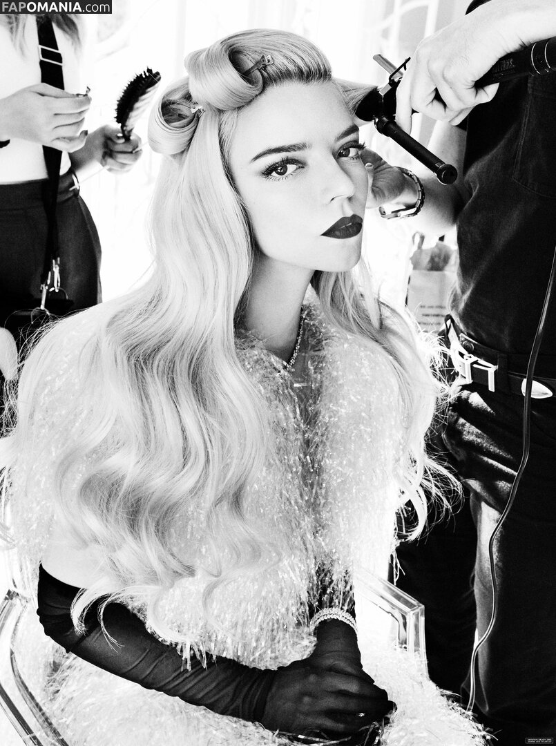 Anya Taylor-Joy / anyataylorjoy / taylorjoyvip Nudo OnlyFans  Foto trapelata #2130