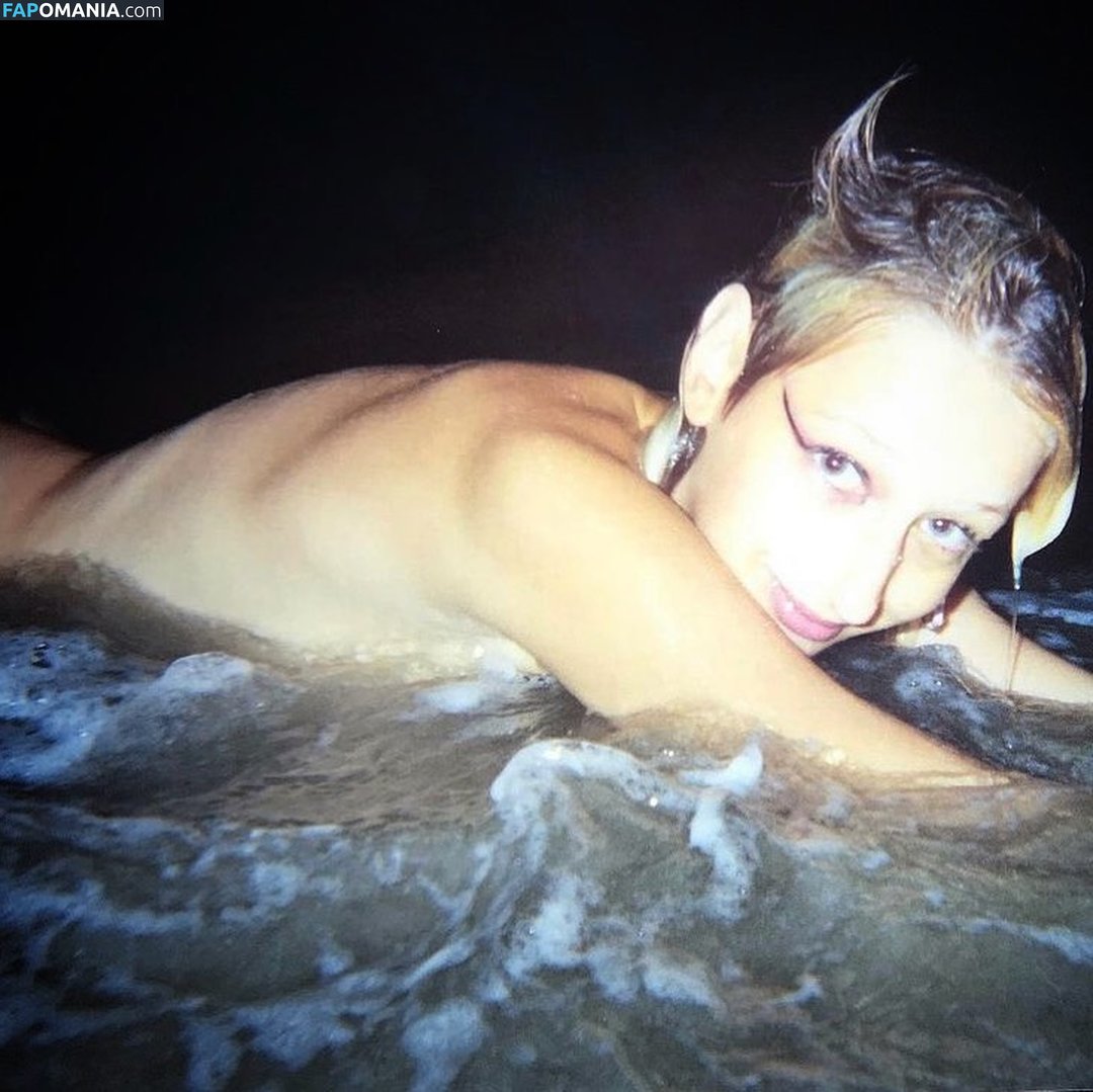 anya401 / anyaadev Nudo OnlyFans  Foto trapelata #3