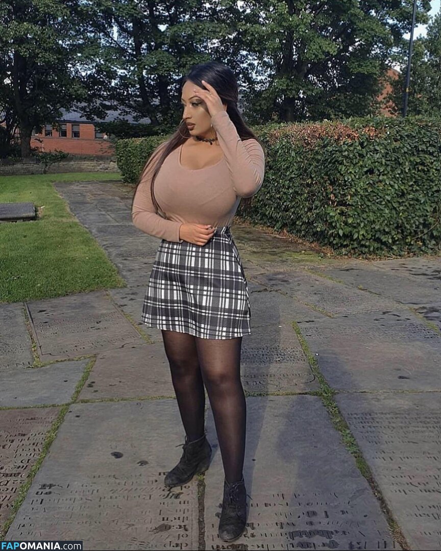 aqsaghafoorx Nudo OnlyFans  Foto trapelata #3