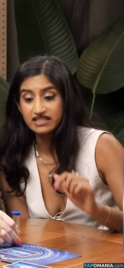 Arasha Lalani / arashalalani / arashalalani_ Nudo OnlyFans  Foto trapelata #3