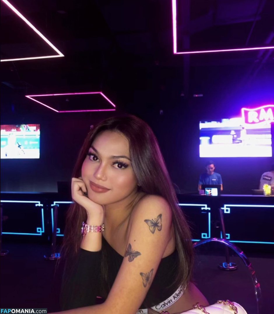 Ariana Tashne / ariana / arianatashnee Nudo OnlyFans  Foto trapelata #3