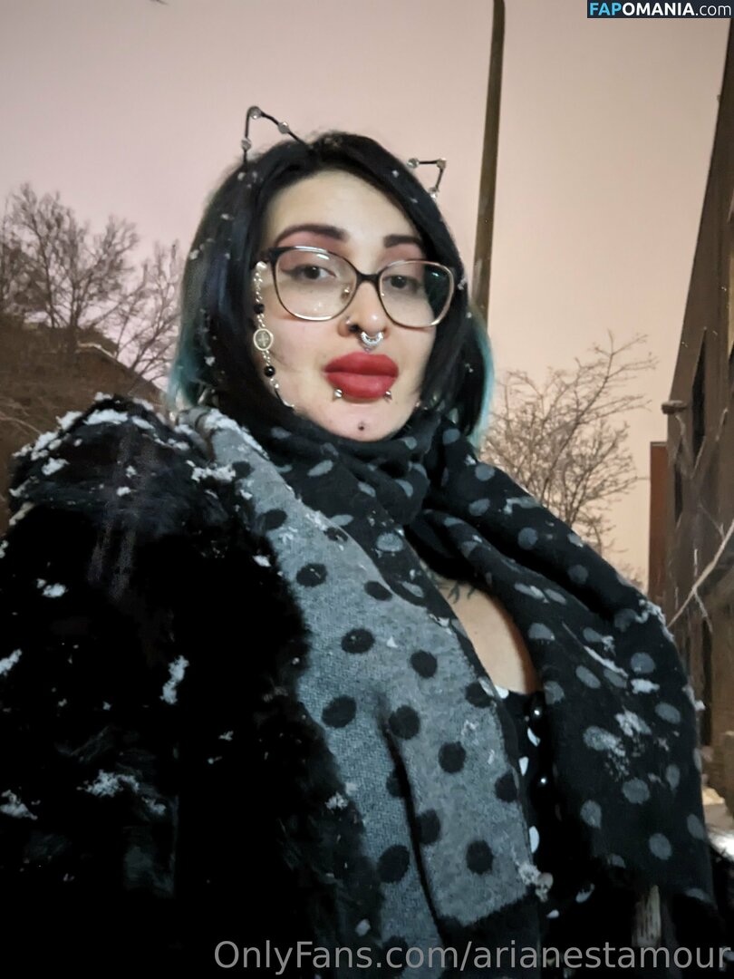 Ariane Saint Amour / ariane_st.amour / arianestamour Nudo OnlyFans  Foto trapelata #2