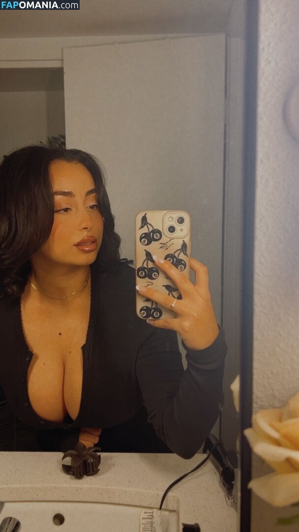 Ariibacardi / ari_estici / aricandii / https: Nudo OnlyFans  Foto trapelata #2