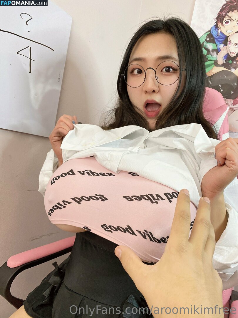 aroomikimfree / reel Nudo OnlyFans  Foto trapelata #16