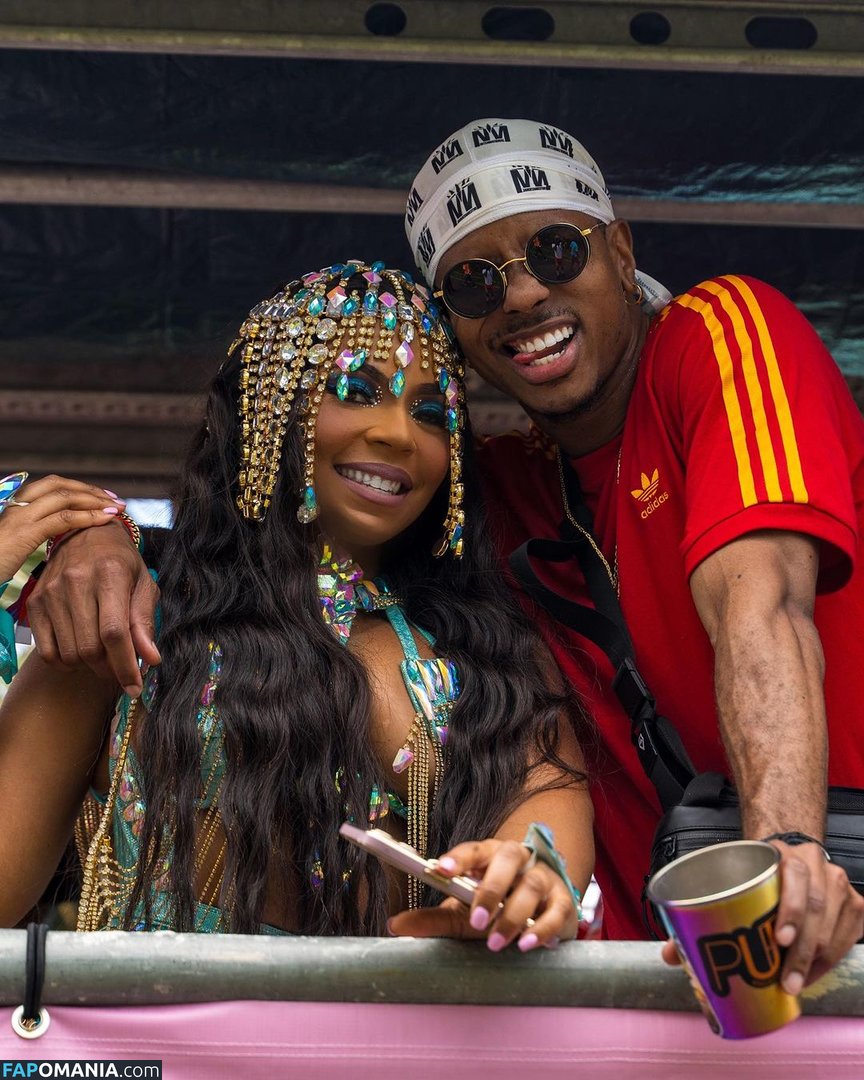 Ashanti / ashantithisisme / https: / shawnababyxxx Nudo OnlyFans  Foto trapelata #21