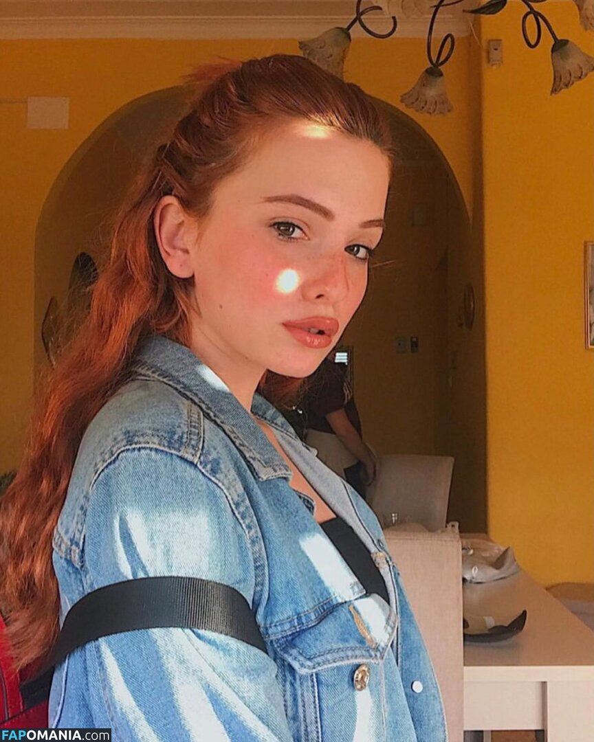 Asia B. Nudo OnlyFans  Foto trapelata #12