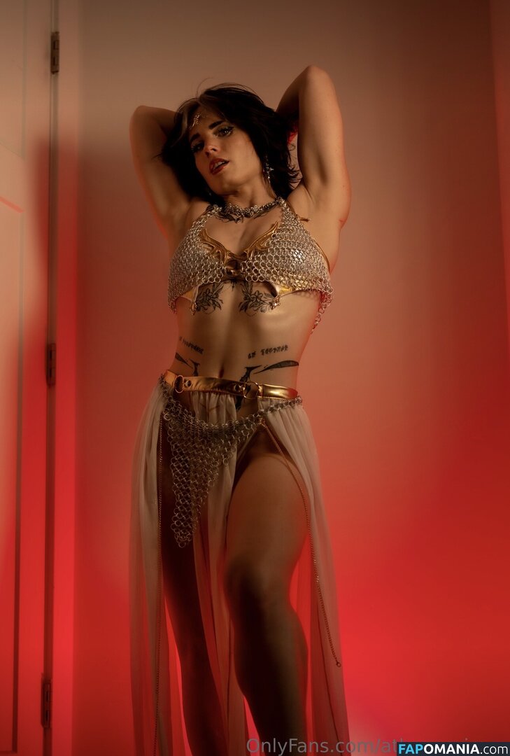 Athena Grimes / athena.cos / pinkemilki Nudo OnlyFans  Foto trapelata #16