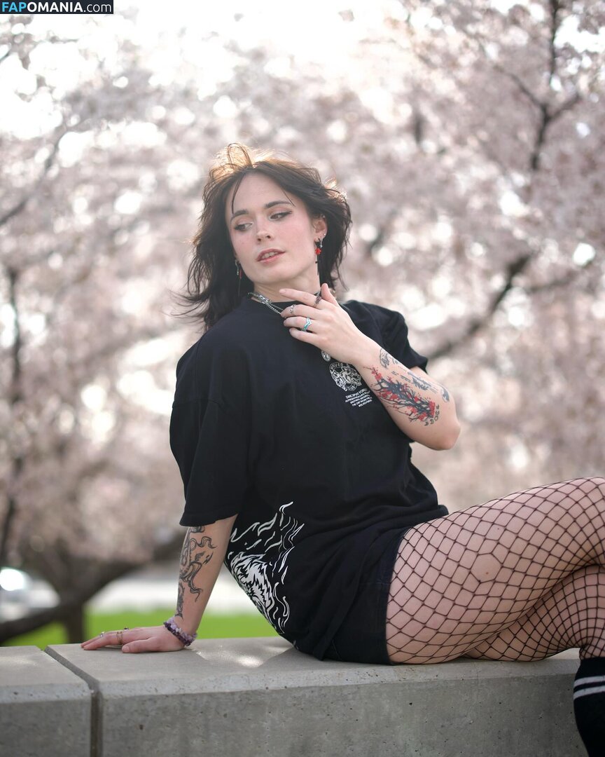 Athena Grimes / athena.grimes_ / athena__grimes / athena_grimes / athenagrimes Nudo OnlyFans  Foto trapelata #8