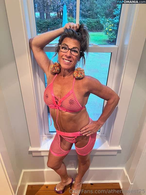 AthenaWest / athenawest25 / https: Nudo OnlyFans  Foto trapelata #10