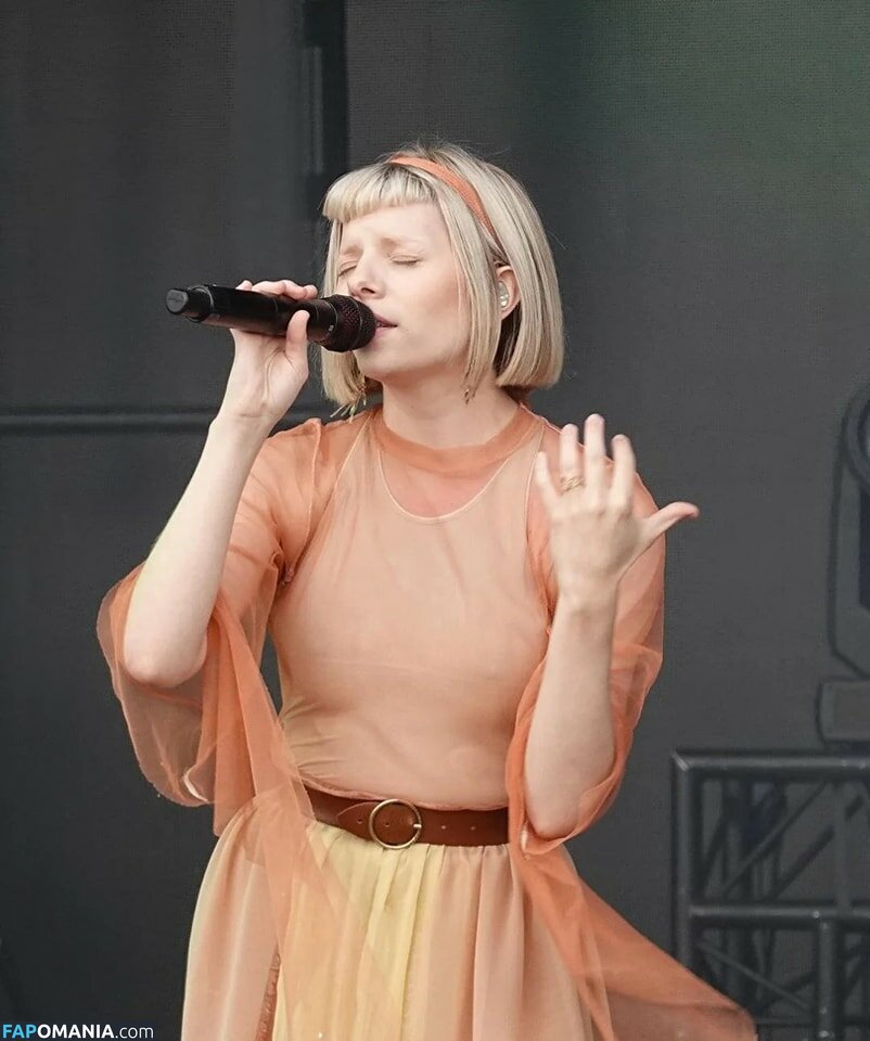 Aurora Aksnes / auroramusic / singer Nudo OnlyFans  Foto trapelata #1