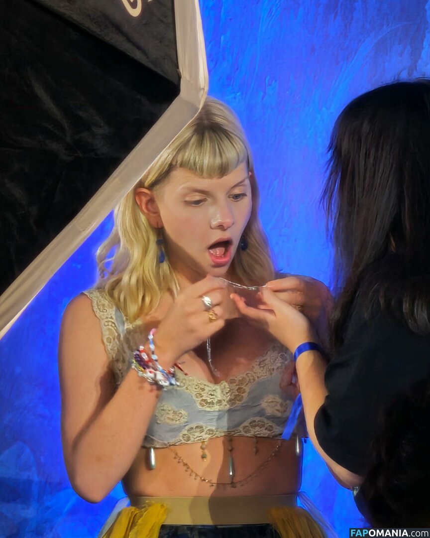 Aurora Aksnes / auroramusic / singer Nudo OnlyFans  Foto trapelata #231