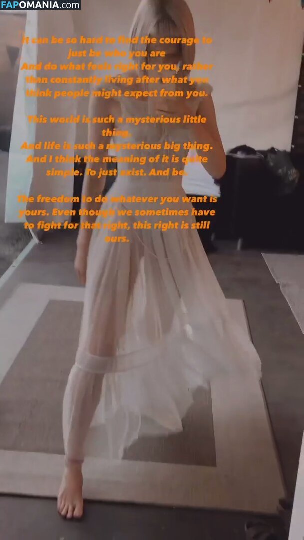 Aurora Aksnes / auroramusic / singer Nudo OnlyFans  Foto trapelata #238