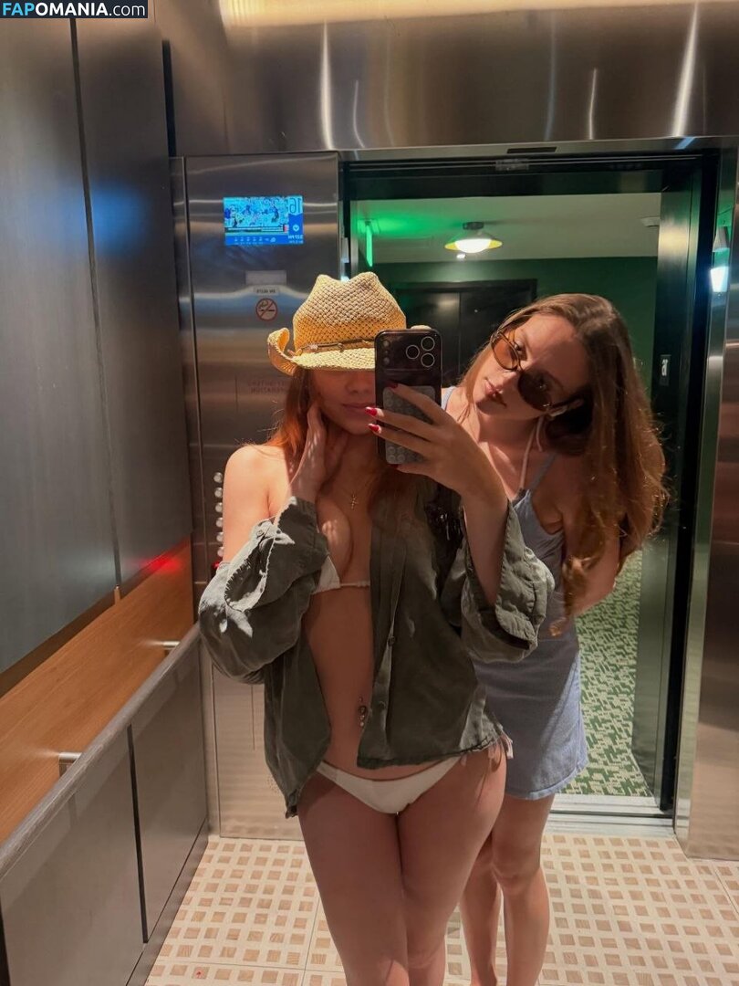 Aurorafoxxxx / scarlettaaurora / ursweetscar / yoursweetaurora Nudo OnlyFans  Foto trapelata #14