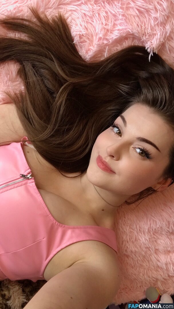 auroraiskira / kingauratv Nudo OnlyFans  Foto trapelata #2