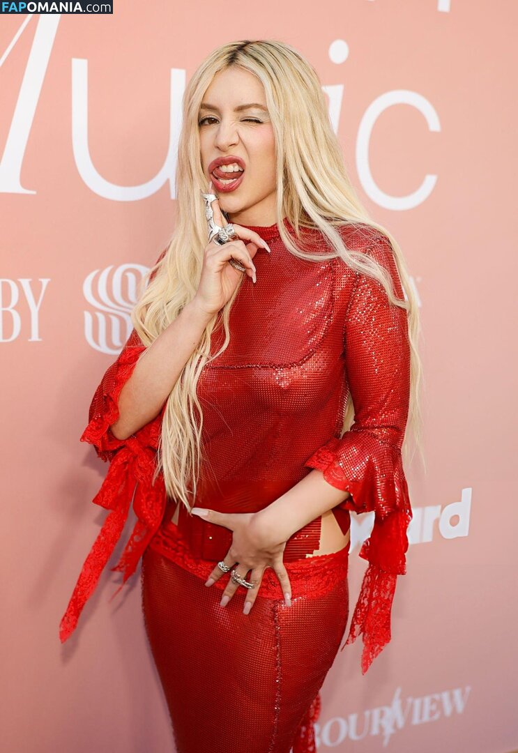 Ava Max / avamax / https: / plharleyquinn Nudo OnlyFans  Foto trapelata #928