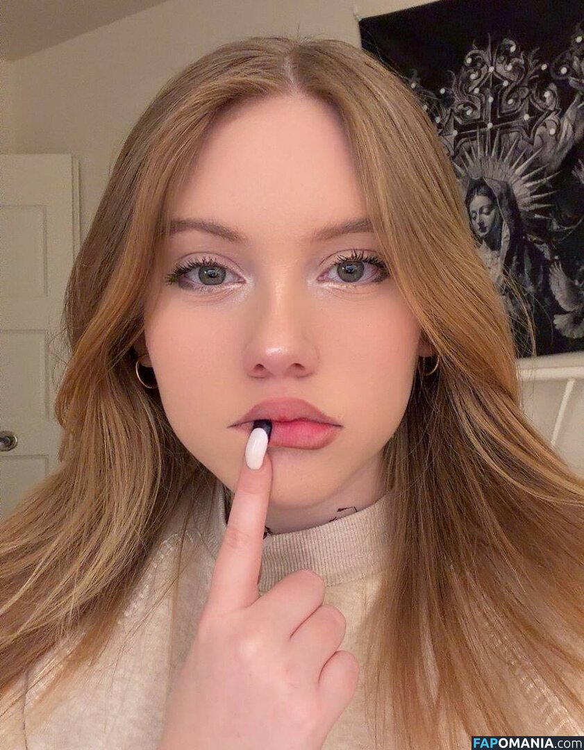 Avrrorkar / kira Avrrorka / kirakryl07 Nudo OnlyFans  Foto trapelata #2