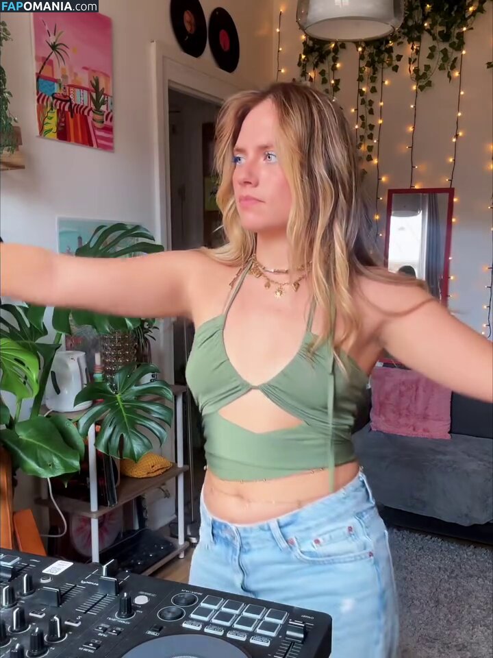 Axelle Maga / axelle.maga Nudo OnlyFans  Foto trapelata #1
