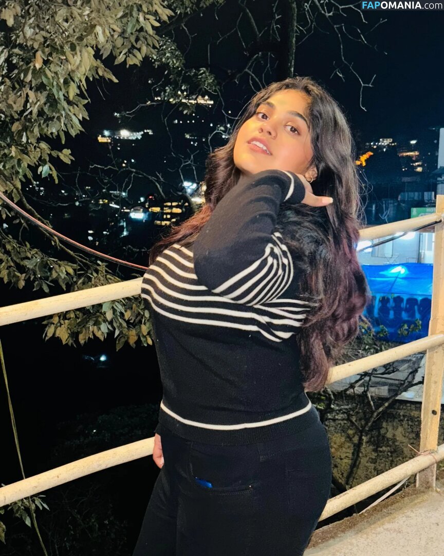 ayushi bhardwaj / ayushi_bhardwajj Nudo OnlyFans  Foto trapelata #8