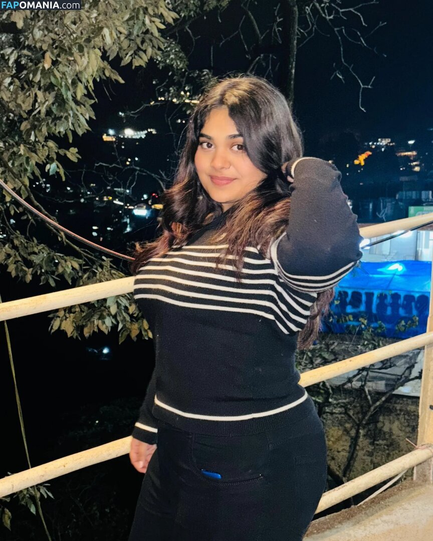 ayushi bhardwaj / ayushi_bhardwajj Nudo OnlyFans  Foto trapelata #13