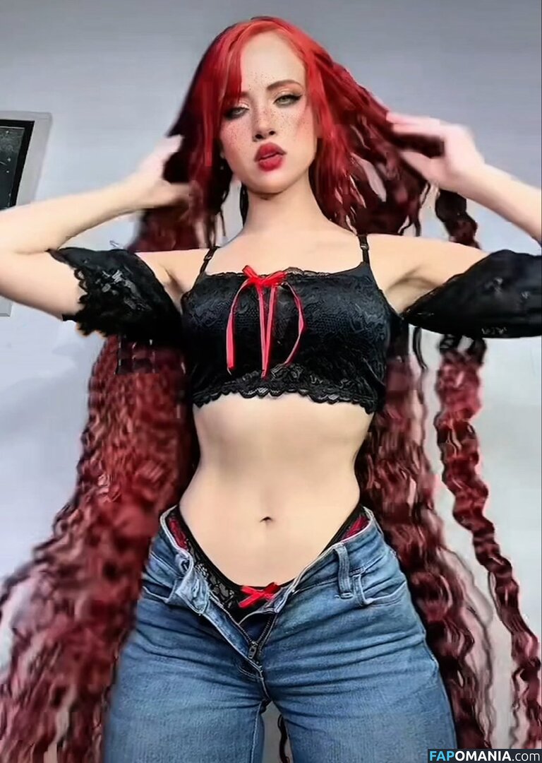 Bella Dueñas Nudo OnlyFans  Foto trapelata #1