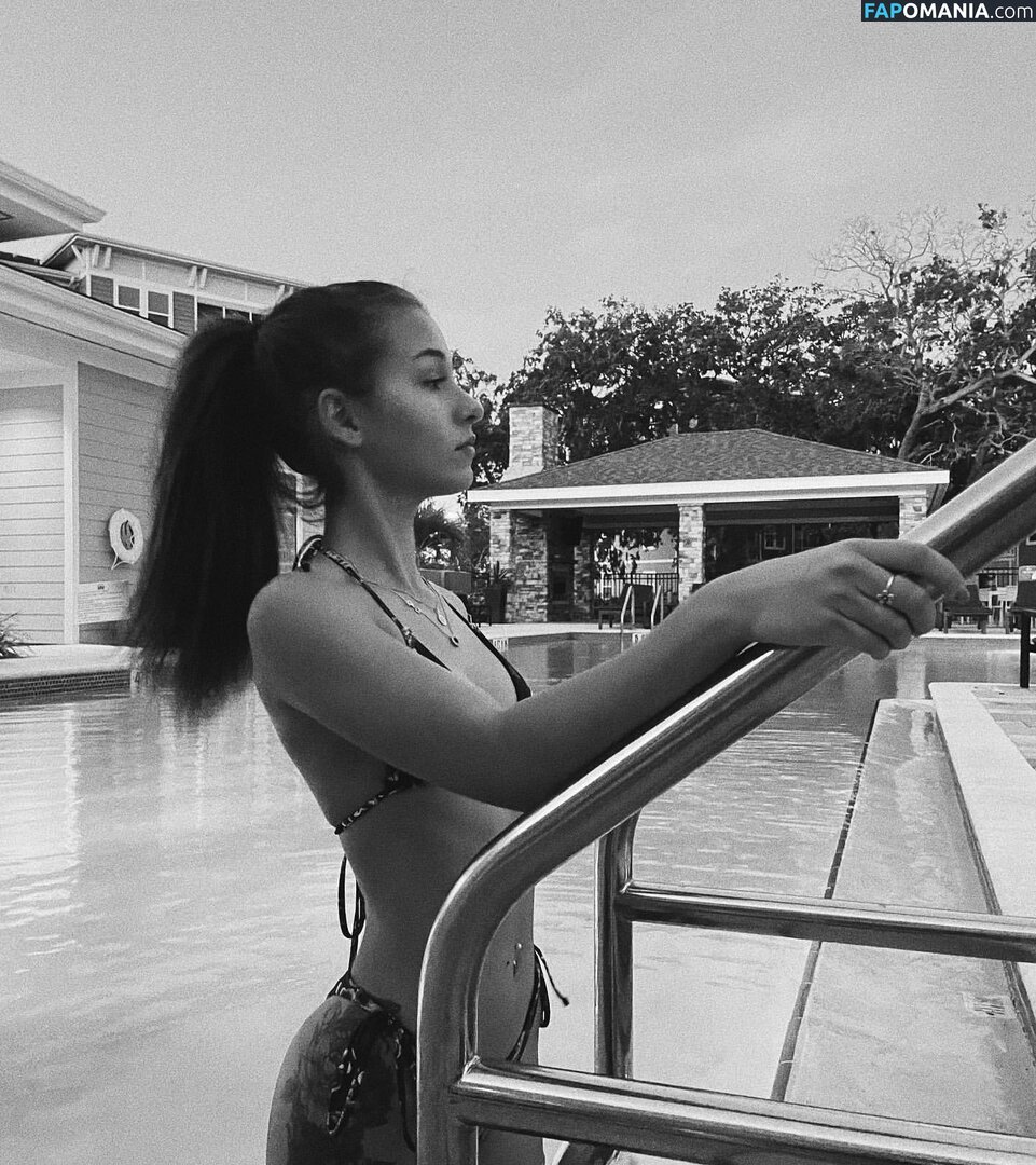 Bella / bellahadid / bellaraee Nudo OnlyFans  Foto trapelata #10